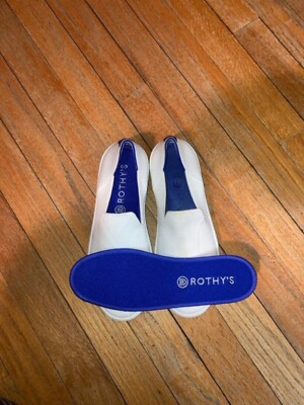 Women's Rothy's Slip-On Sneaker Size 7 White & Blue